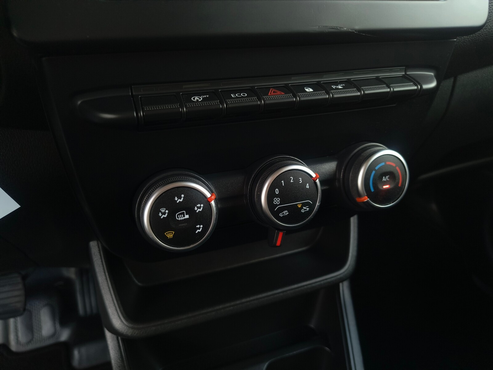 serwis 1.5 diesel 75KM PDC Airbag klimatyzacja Bluetooth lust.el. VAT