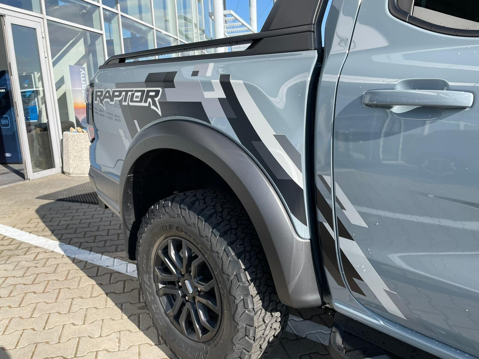 Raptor 3.0 EcoBoost 292KM  COMMAND GREY