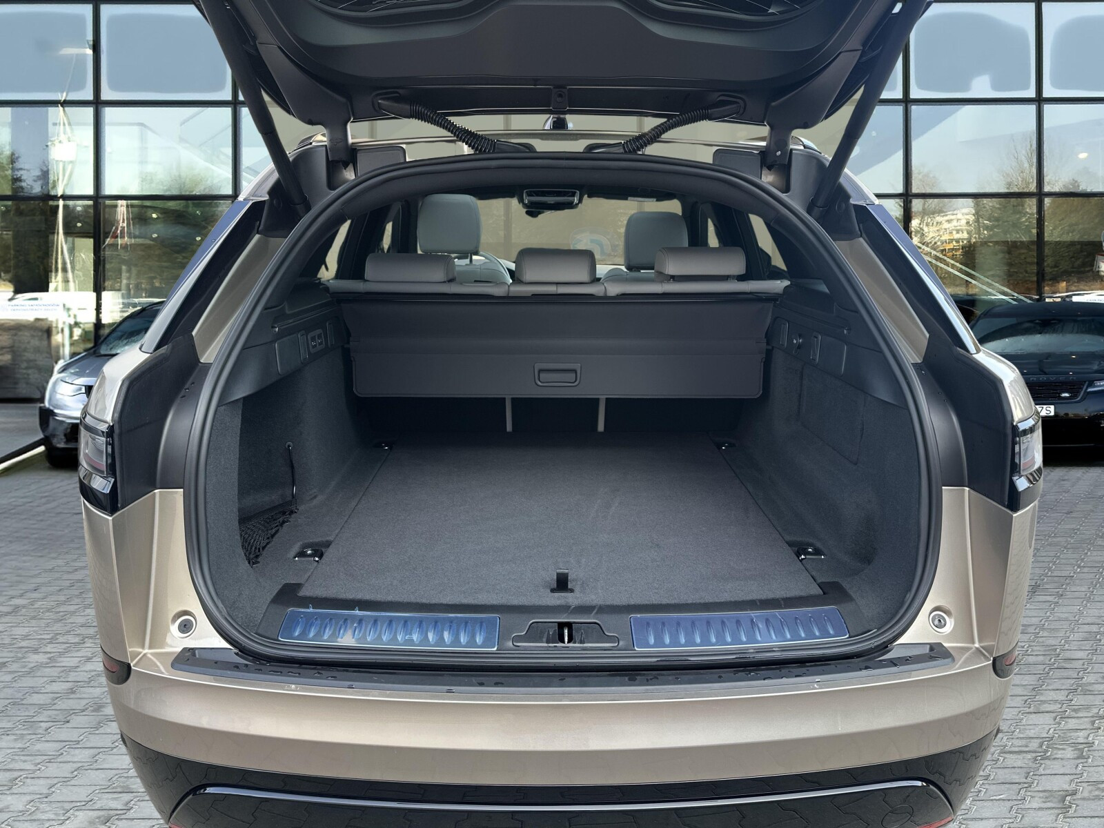 Salon Polska, 1 Wł, cold clime, Drive assist, pakiet towing, head up