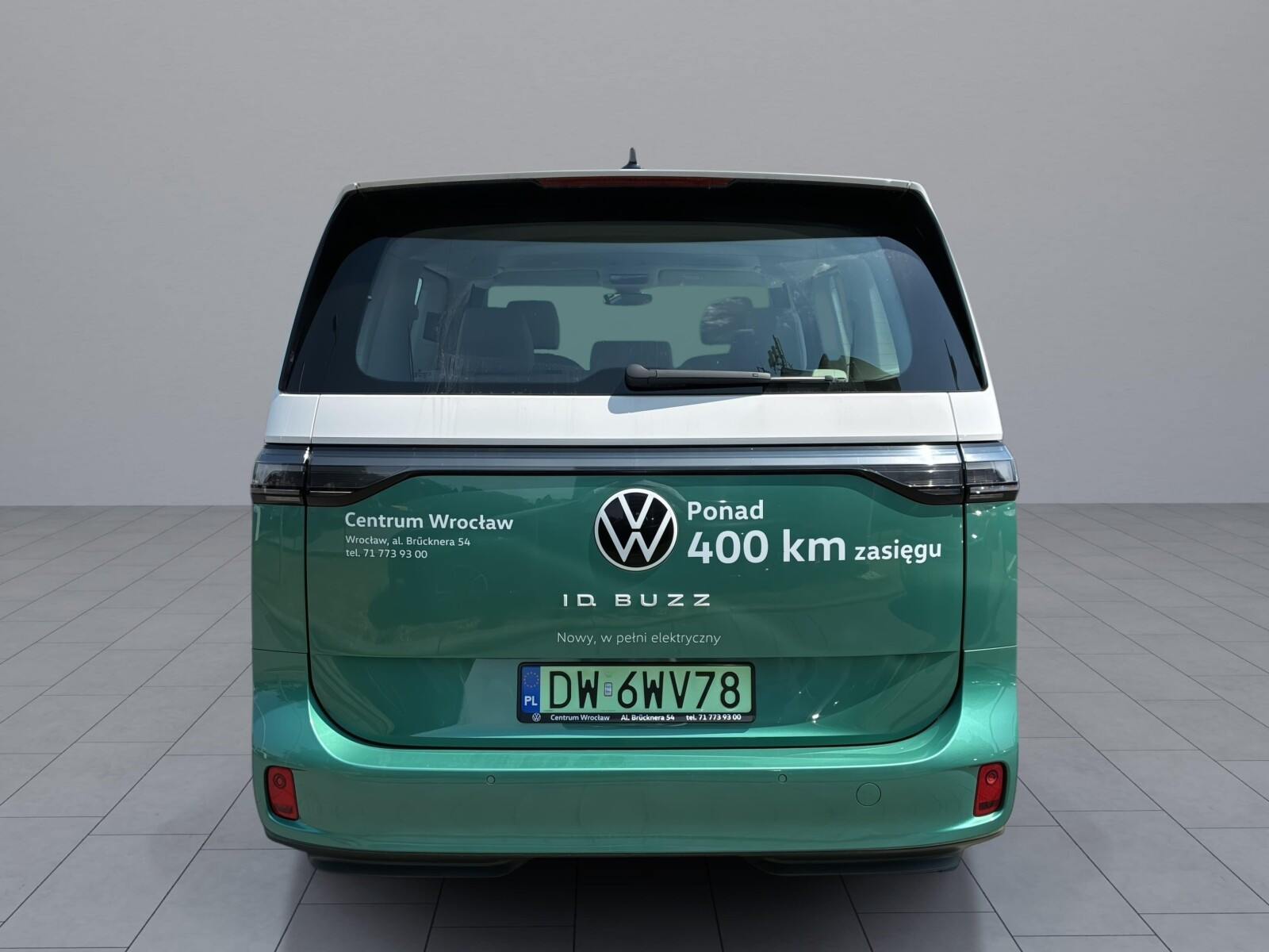 204 KM 82 kWh DSG r. o. 2989 mm