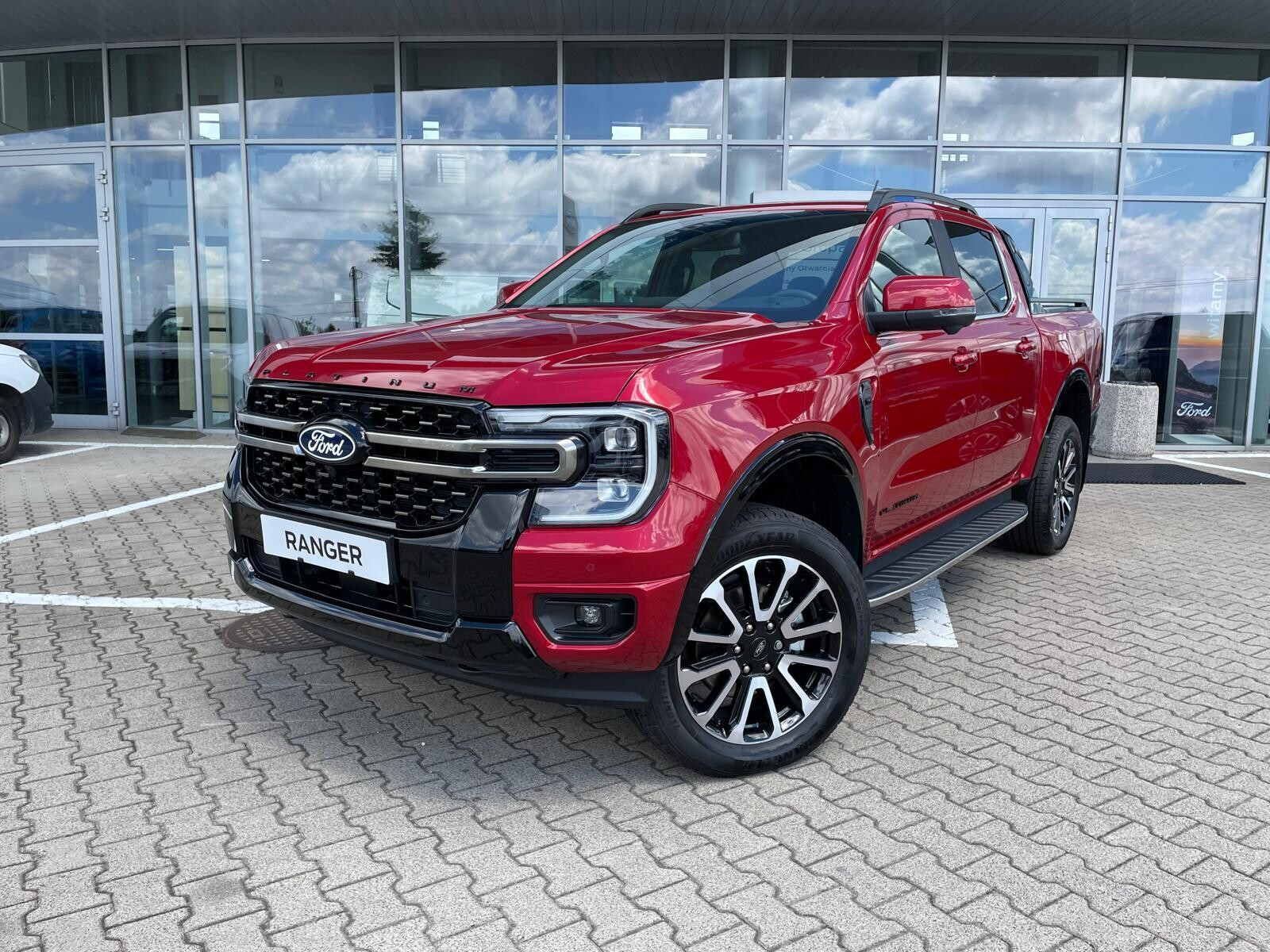 3.0 Ecoblue 240KM PLATINUM LUCID RED