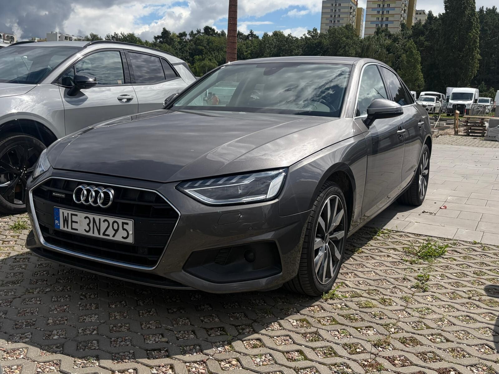 Audi A4 Limousine