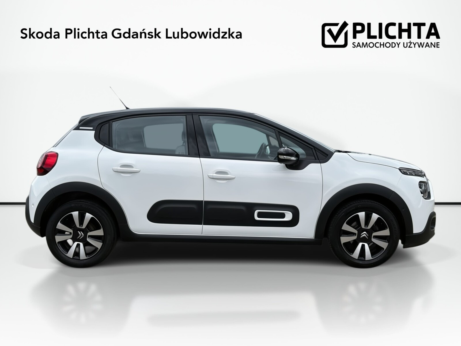 LED Tempomat Kamera Czujniki cofania AnroidAuto Asystenci kierowcy