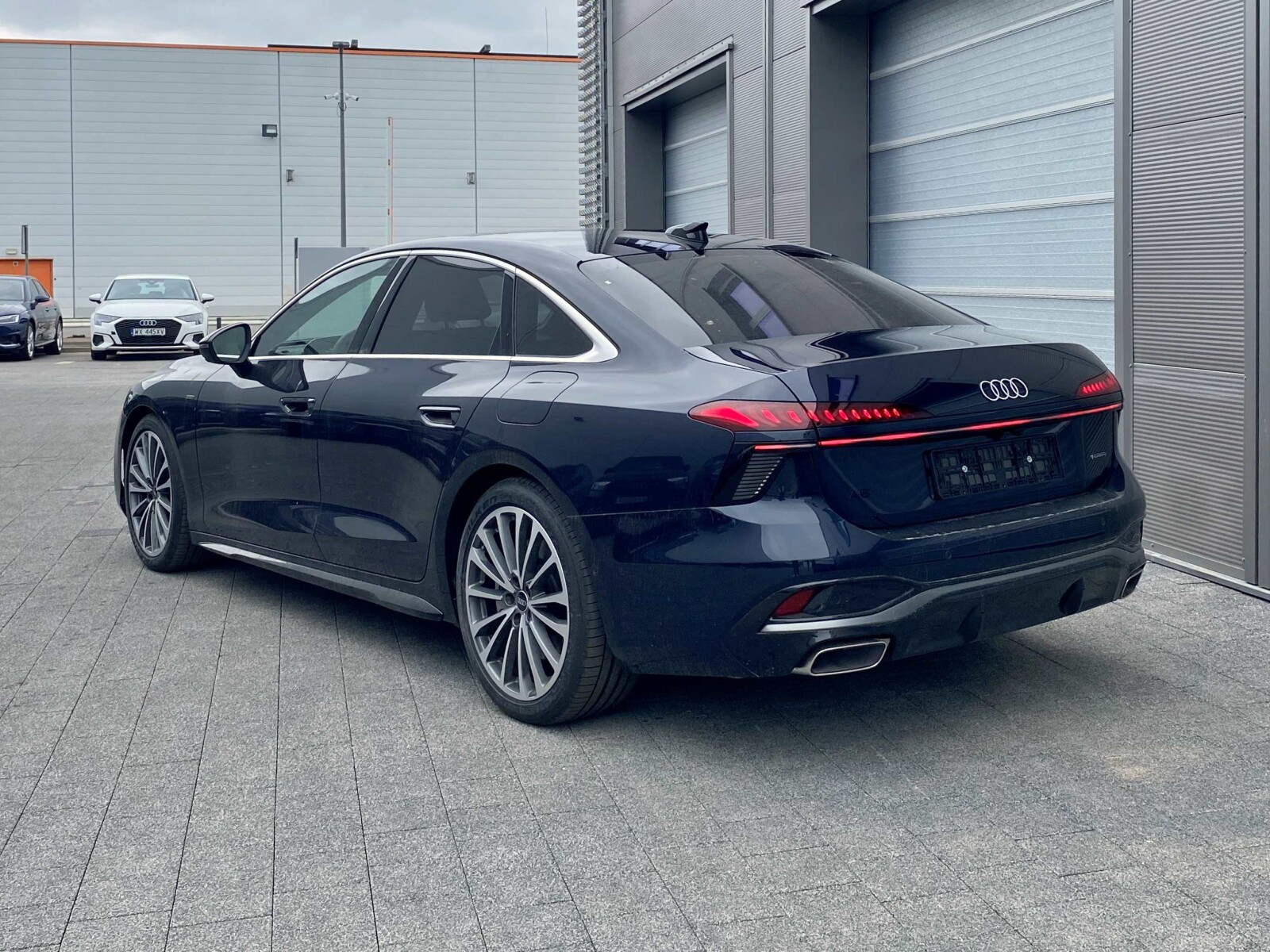 e-hybrid quattro 220 kW S tronic * Pakiet Tech Plus *