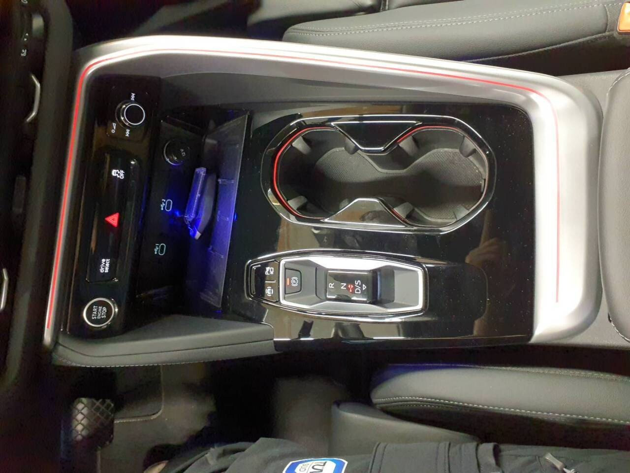 HAK|Kamera|Smartphone|AmbientePRO|SportoweFotele|Virtual|LED|MMI