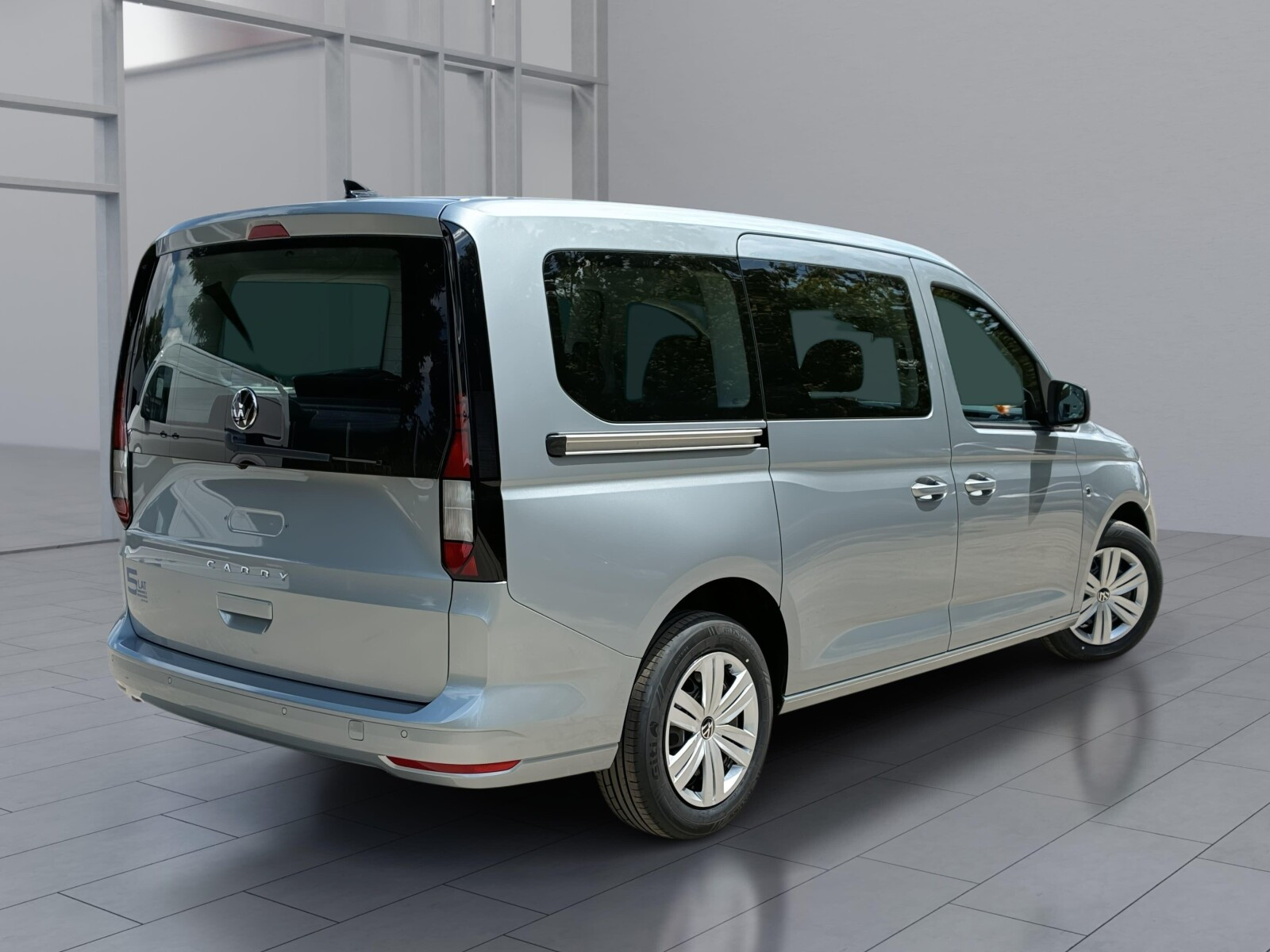 MAXI/7os. 2,0 TDI 102 KM manualna r. o. 2970 mm