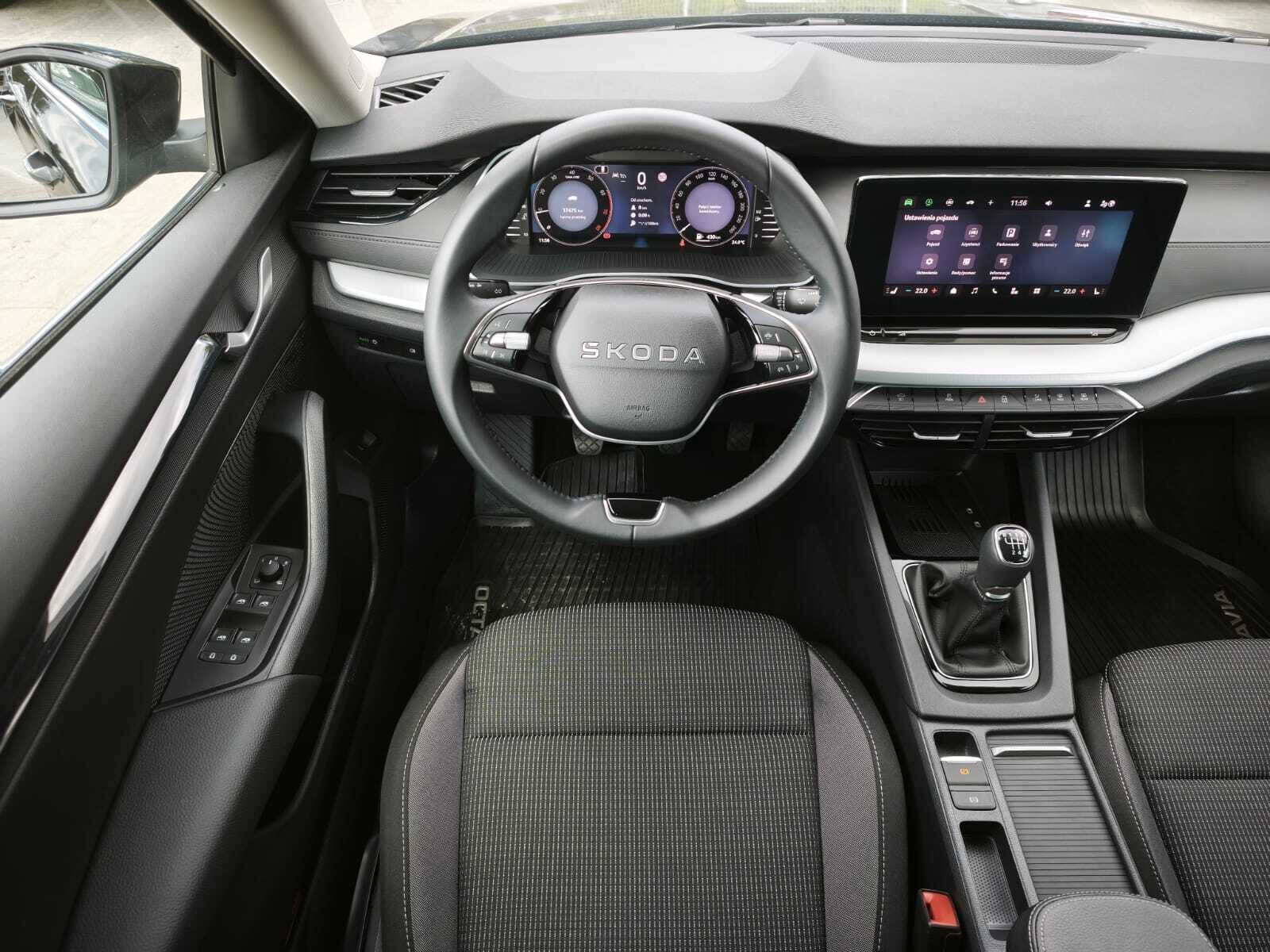 Selection z Pakietem, Podgrzewane fotele, Kamera, CarPlay, KESSY, 1 wł