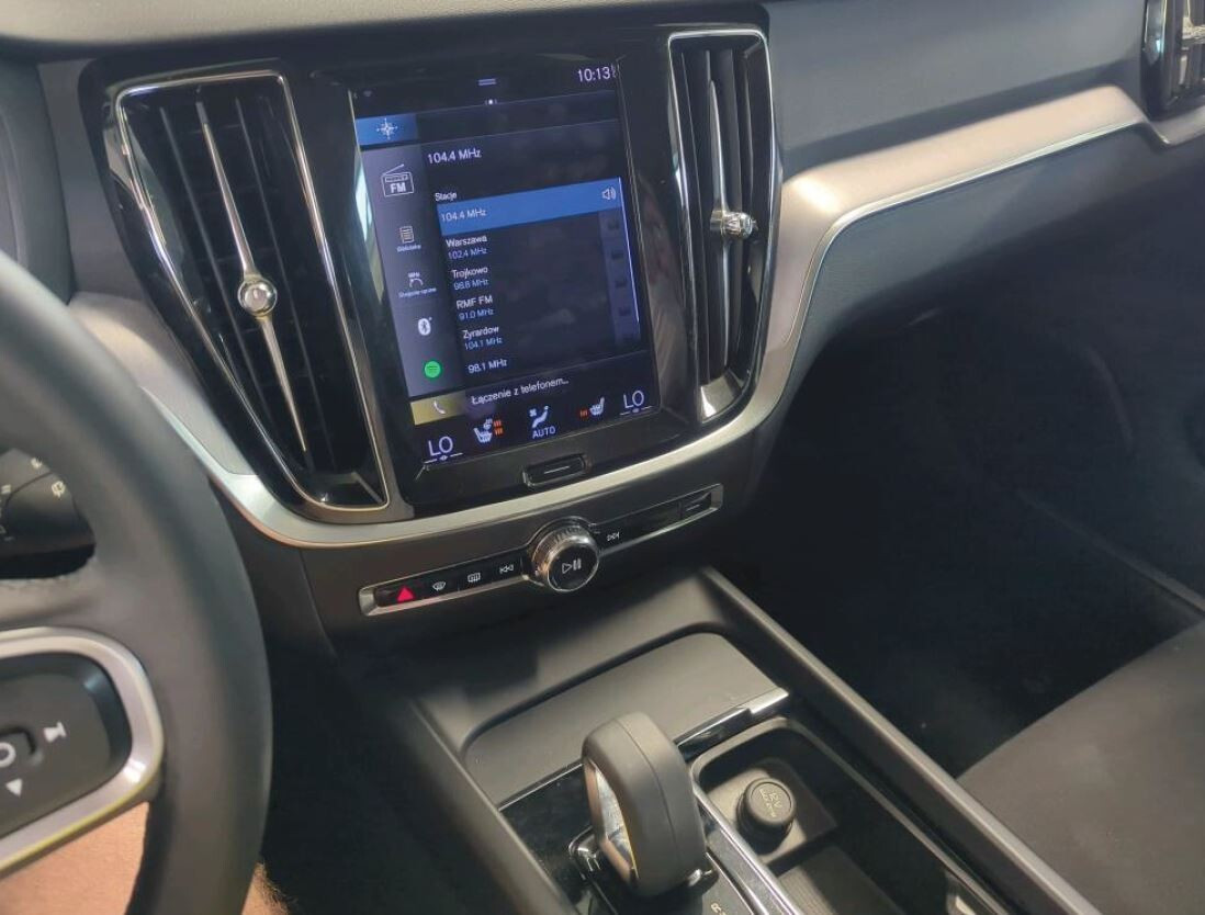 2.0 B4D diesel mhev Momentum Pro 197 KM Fv Vat 23%