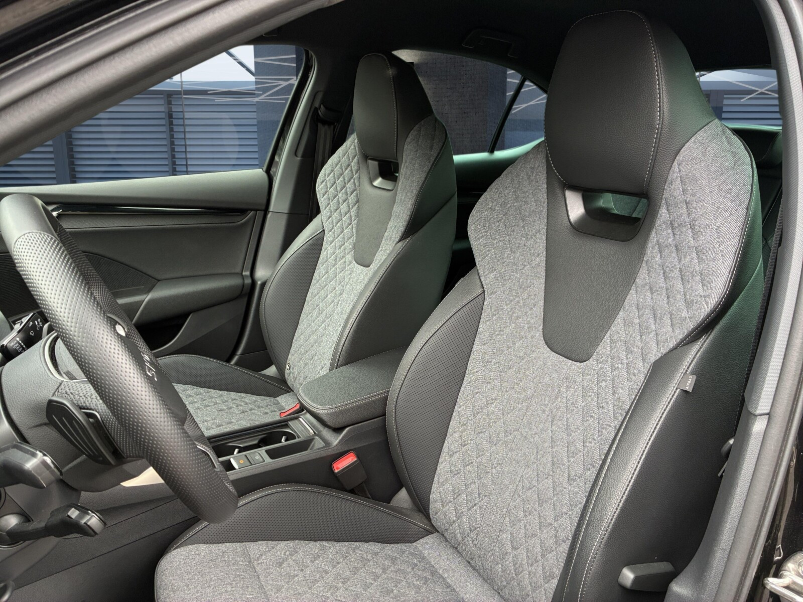 Sportline 1,5 eTSI m-HEV 150 KM DSG-7