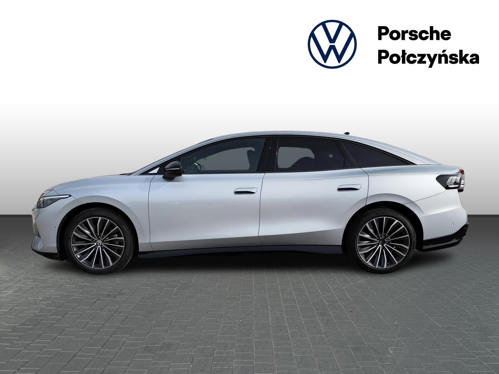 Plus 77 kWh 210 kW / 286 KM automatyczna, 1-biegowa