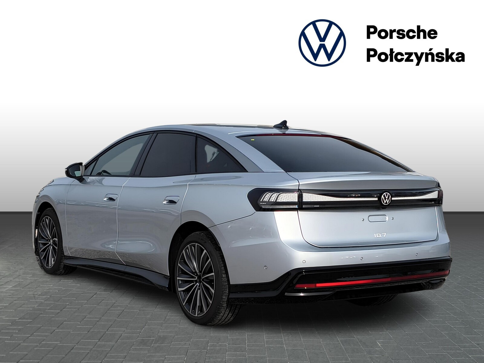 Plus 77 kWh 210 kW / 286 KM automatyczna, 1-biegowa