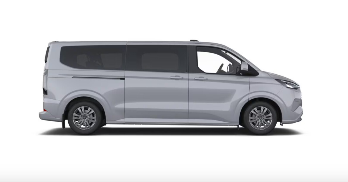 2.5 PHEV 232KM FWD TITANIUM