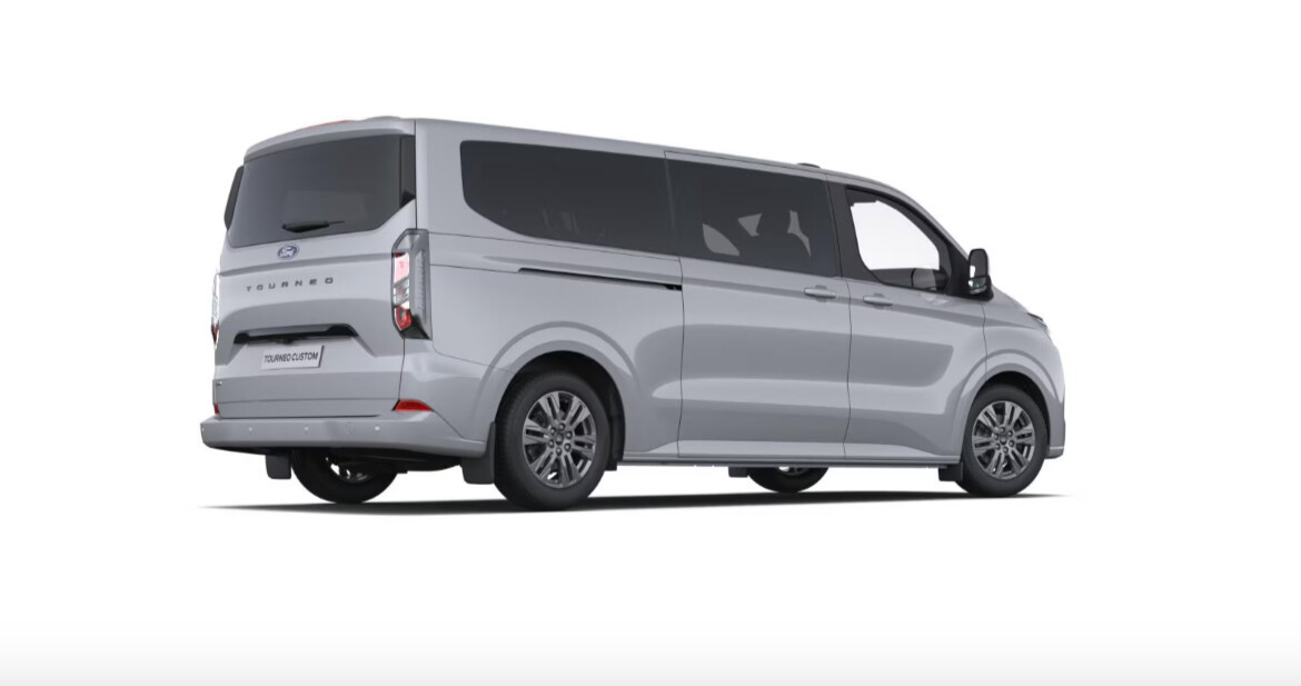 2.5 PHEV 232KM FWD TITANIUM