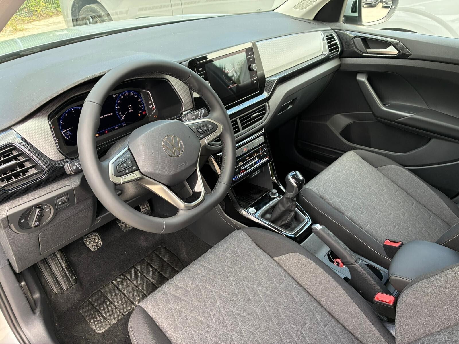 Life Plus 1.0 TSI 95 KM manualna