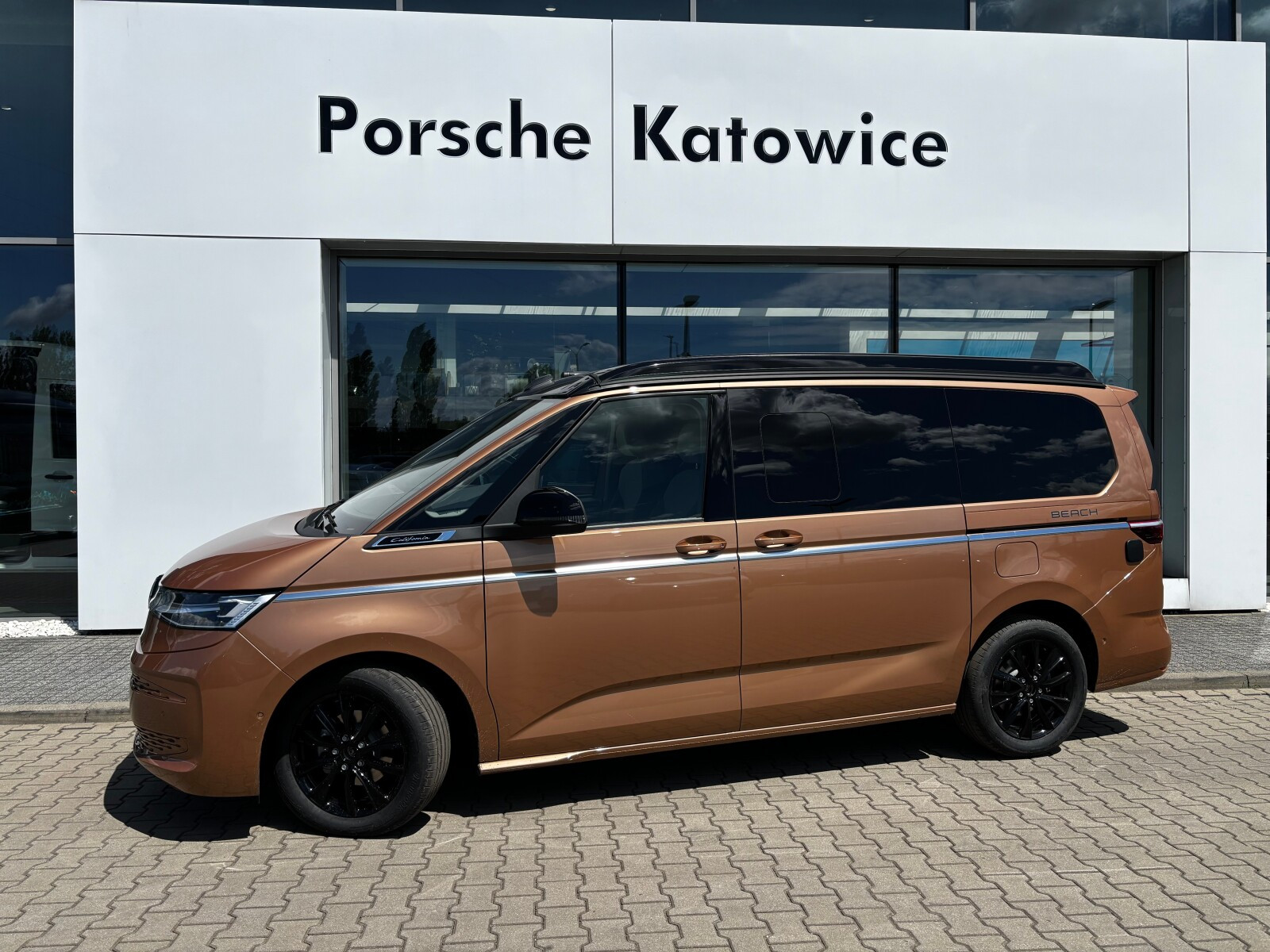 BEACH Tour 2026 Hak Plac ponad 100 pojazdów Rabat 67 800 PLN !