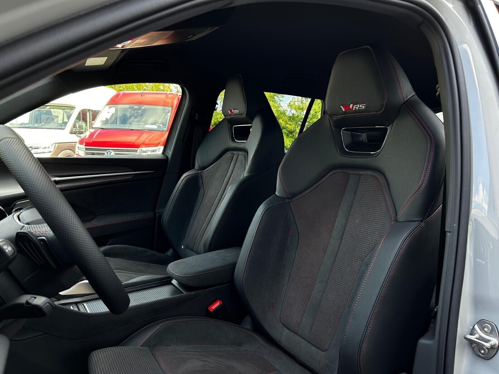 RS 2.0 TSI DSG 265 KM