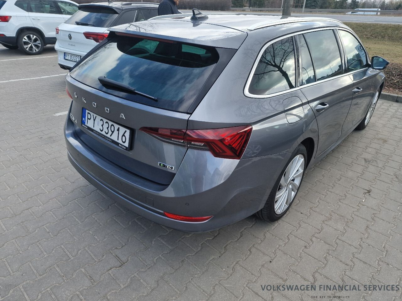 MATRIX DSG ACC VEBASTO Hak Kamera Podgrz. fotele/kanapa/szyba FV23%