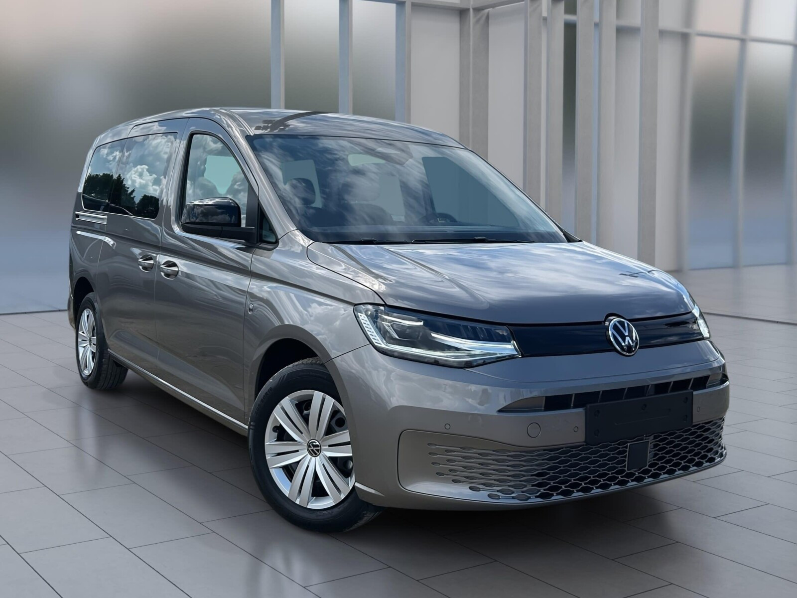MAXI/7os. 2,0 TDI 102 KM, manualna 6-biegowa